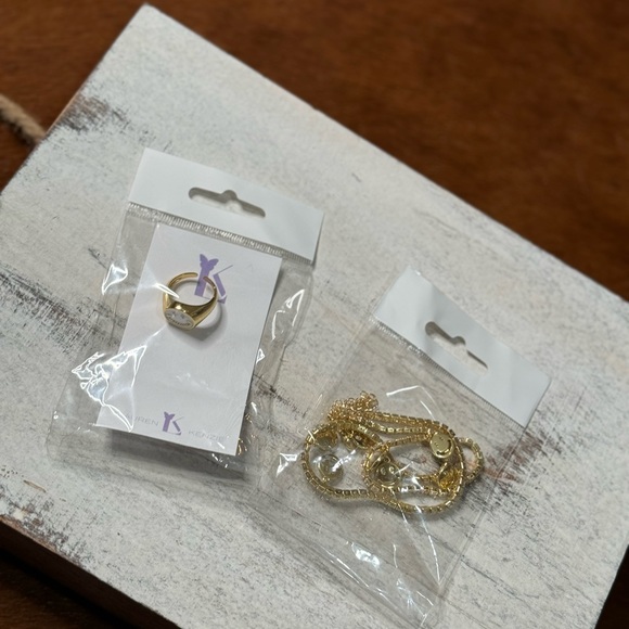 Lauren Kenzie Smiley choker & smiley ring! - Picture 7 of 7